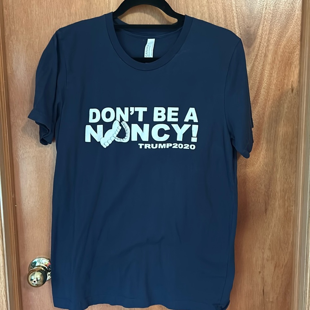 **3/$15** Trump 2020 T shirt Bella Canvas size Medium